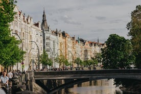 Trasferimento panoramico privato da Salisburgo a Praga con 4 ore di visite guidate