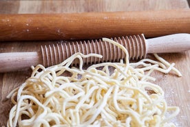 Visita al mercado de grupos pequeños y clase de cocina en Ascoli Piceno