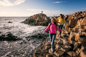 Passeio pela Calçada dos Gigantes saindo de Belfast - Ônibus de luxo + Entrada na Calçada