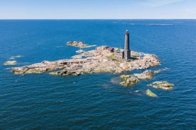 Tour en hélicoptère vers le phare de Bengtskaer depuis Helsinki