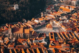 Traslado privado de Brasov a Bucarest, 2 horas de turismo, conductor local