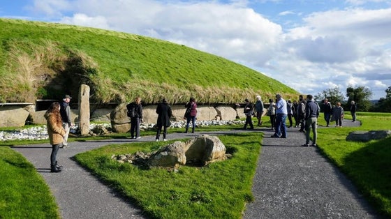 photo of view of Brú na Bóinne, The Municipal District of Laytown — Bettystown, Irland.