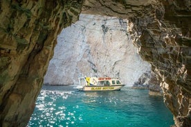 Zante: tour en barco tortuga con fondo de cristal a las cuevas e islas de Keri