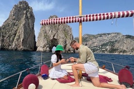 Private Island of Capri Boat Tour for Couples