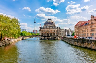 Photo of scenic summer view of the Old Town architecture with Elbe river embankment in Dresden, Saxony, Germany.