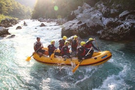 Medio día de rafting en el río Soca