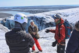 Excursão de exploração de gelo da lagoa glaciar