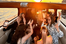 Riga: private VIP boat tour ''Through 19 Bridges''