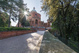 Bologna Long City Walk Photo Tour