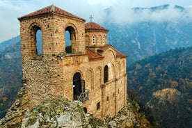 Tour giornaliero da Plovdiv con esperienze di storia, natura e villaggio dimenticato