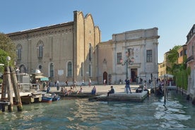 Accademia Gallery and Sestiere Dorsoduro private tour