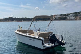 Alquiler de barcos sin licencia por la costa de santa ponsa