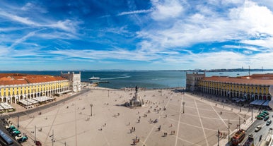 Photo of aerial view of Costa da Caparica coastline of glorious sandy beaches, powerful Atlantic waves, Portugal.