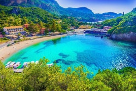 La mejor excursión por la costa de Corfú con Paleokastritsa y el casco antiguo