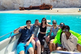 Zakynthos einkatúrsferð til Navagio Shipwreck á landi og sjó