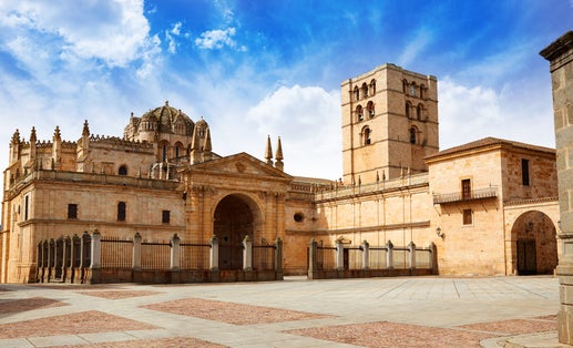 photo of a beautiful morning view of The Cathedral of Zamora is a Catholic cathedral in Zamora, in Castile and León, Spain, located above the right bank of the Duero It remains surrounded by its old walls and gates.