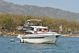 Private Yacht Sailing along the Marbella Coast