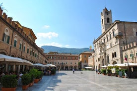 Kid-Friendly Ascoli Highlights Private Guided Tour for Families