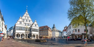 Photo of panorama of New City Hall in Hannover in a beautiful summer day, Germany.