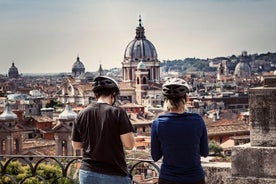 Excursão de bicicleta elétrica em Roma em um dia com almoço típico italiano