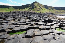 Escapada de un día para ver lo más destacado de Irlanda del Norte, incluida la Calzada del Gigante, desde Dublín