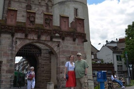 Customizable walking tour with local photographer