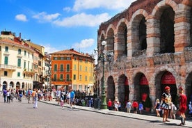 Escursione di un giorno a Verona e Sirmione da Bergamo