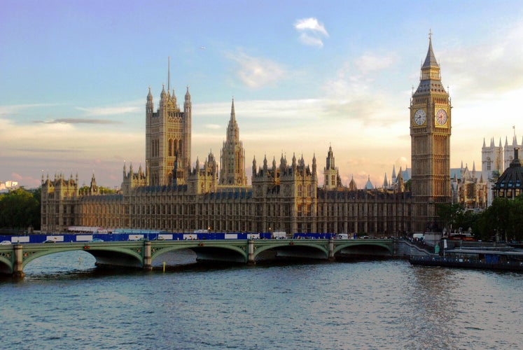 Parliament_at_Sunset.JPG