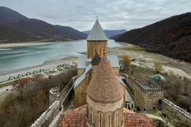 2 päivää Kazbegissa ja Tbilisissä Kutaisista