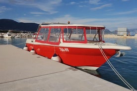 Privater Transfer mit dem Schnellboot von Hvar zum Flughafen Split