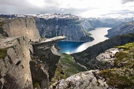 Stavanger: Guided Hike to Trolltunga