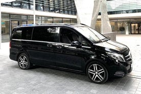 Private Transfer: Valencia Airport VLC to Valencia in Luxury Van