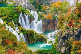 Frá Zadar: Plitvice Lakes Dagsferð með leiðsögn með miðum