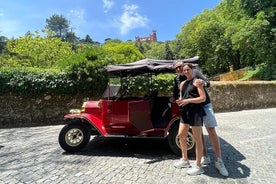 Tour di Sintra al Palazzo Pena in auto d'epoca - Tour privato di un giorno