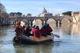 ローマのテベレ川でのアーバンラフティング