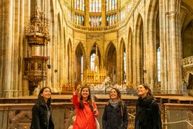 Prague: Castle Tour with Local Guide and Entry Ticket