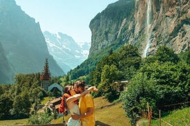 Gönguferð um Lauterbrunnen til Trummelbachfalle