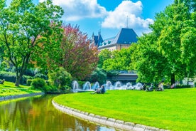 Photo of beautiful panoramic view of historic Bremen Market Square in the center of the Hanseatic City of Bremen with The Schuetting and famous Raths buildings on a sunny day with blue sky in summer, Germany.