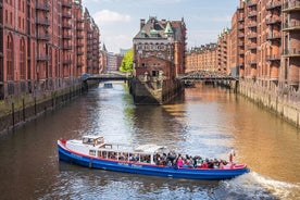 Een uur durende havenrondvaart in Hamburg