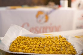 Cesarine: Tortelliniklass i liten grupp på Local's Home i Bologna