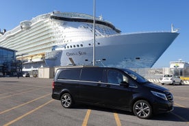 Excursion privée d'une journée à Rome depuis le port de Civitavecchia en van Mercedes classe V