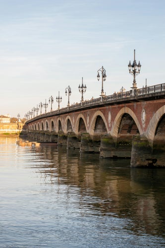 Bordeaux Travel Seasons.jpg