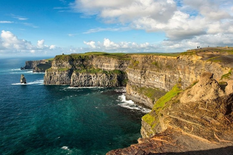 Cliffs of Moher.png