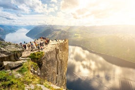 Stavanger: Preikestolen - Omvisning med norsk guide