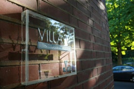 Villa V