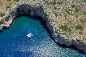 Chania: Boat Trip with Guided Snorkeling & Stand-Up Paddling