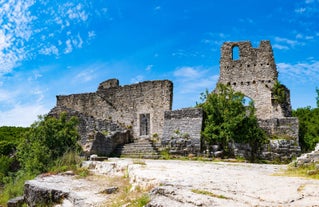 Photo of aerial view of the town of Fazana, Croatia.