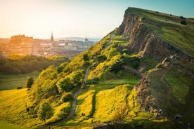 Small-Group Guided Hike of Arthur's Seat and Holyrood Park