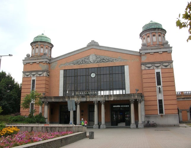 Photo of Békéscsaba railway station.