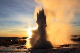 Dagstur til Golden Circle og Hot Springs Geyser ved 4WD Jeep fra Reykjavik